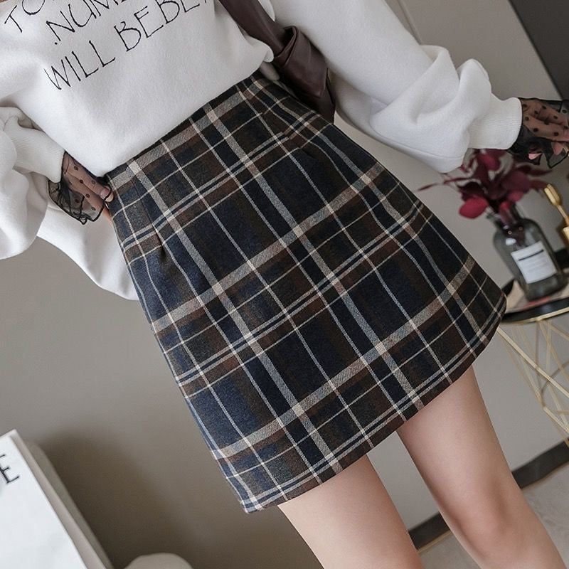 WOMEN'S CLOTHING