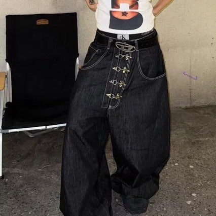 STREETWEAR